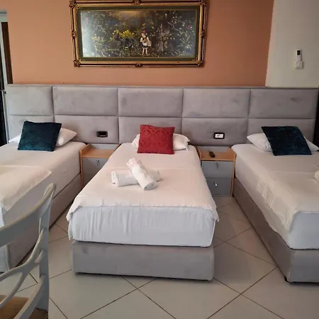 Klea Aparthotel *